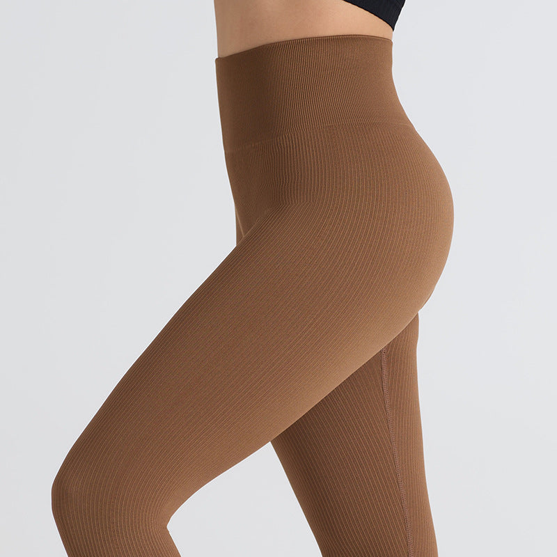 Women's Fitness Yoga Clothing Set with Zipper and High Collar