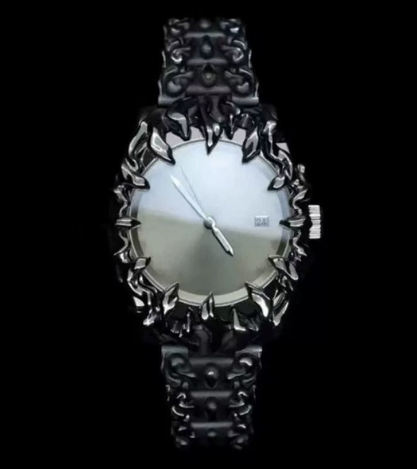 Retro Claw Design Metal Quartz Watch