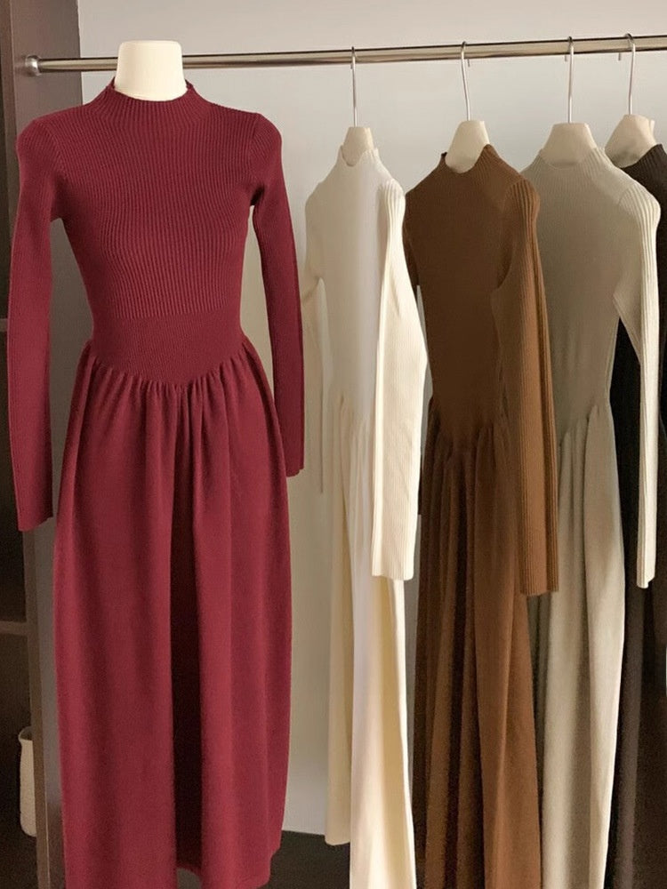 Women's long-sleeved A-line knitted dress