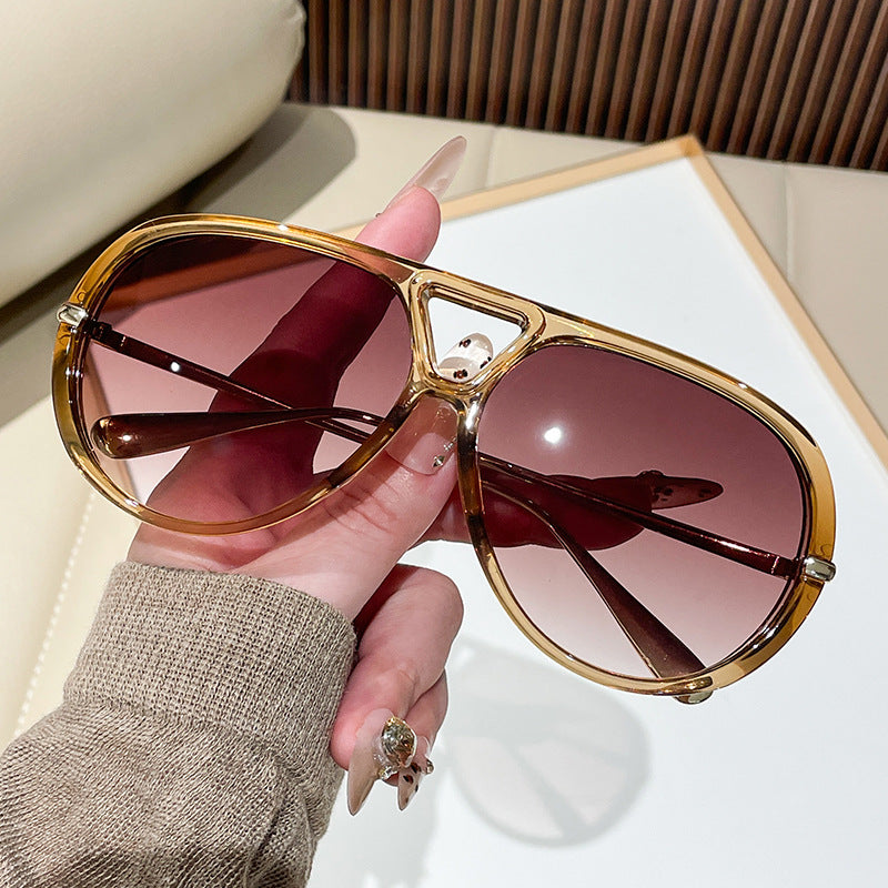 Retro Aviator Sunglasses with UV Protection