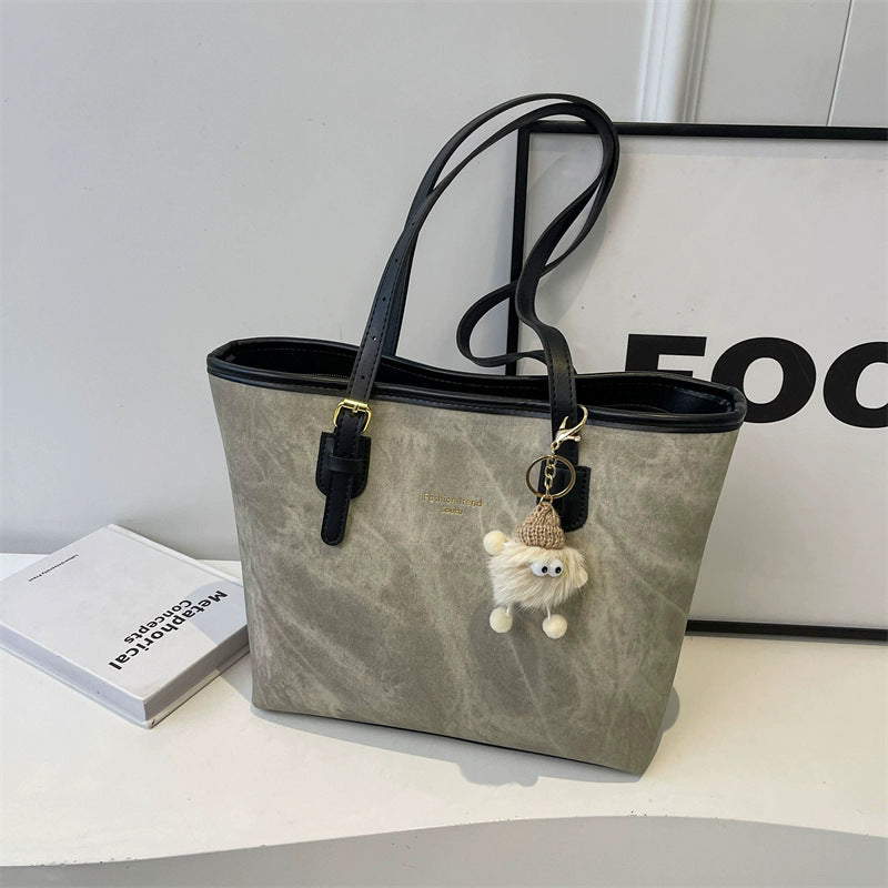 Large-capacity tote bag