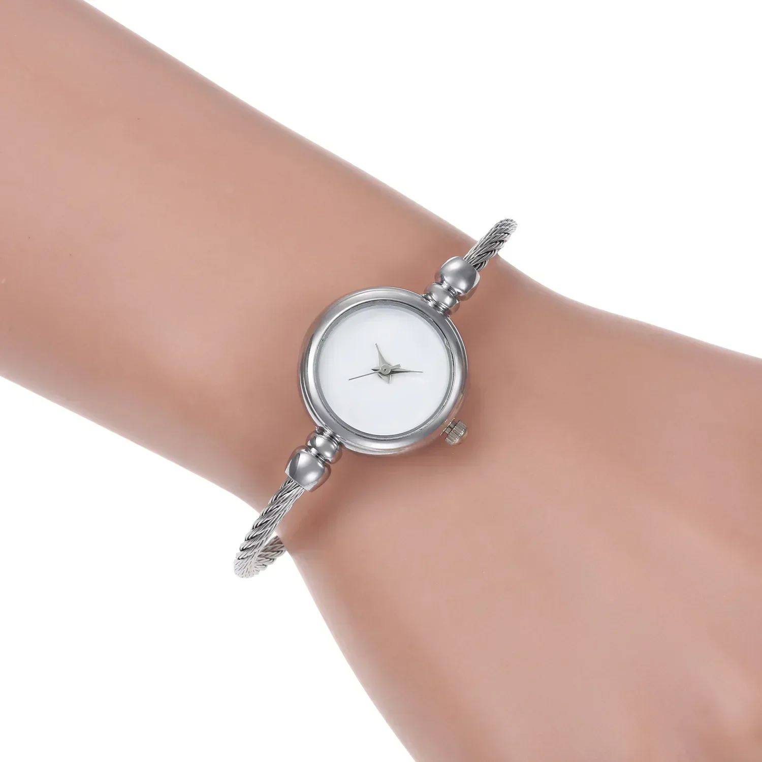 Women's Bracelet Quartz Watch