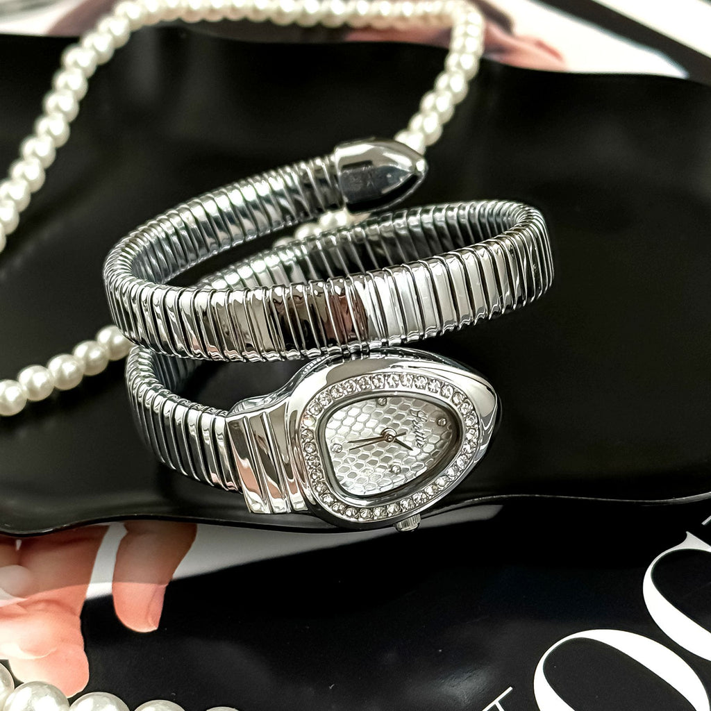 Snake Shape Fashion Quartz Watch