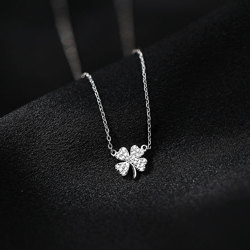 Adjustable Clover Pendant Necklace
