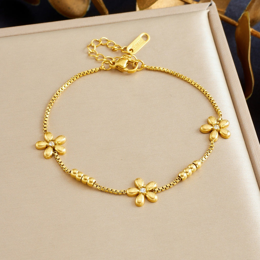 Small flower pendant