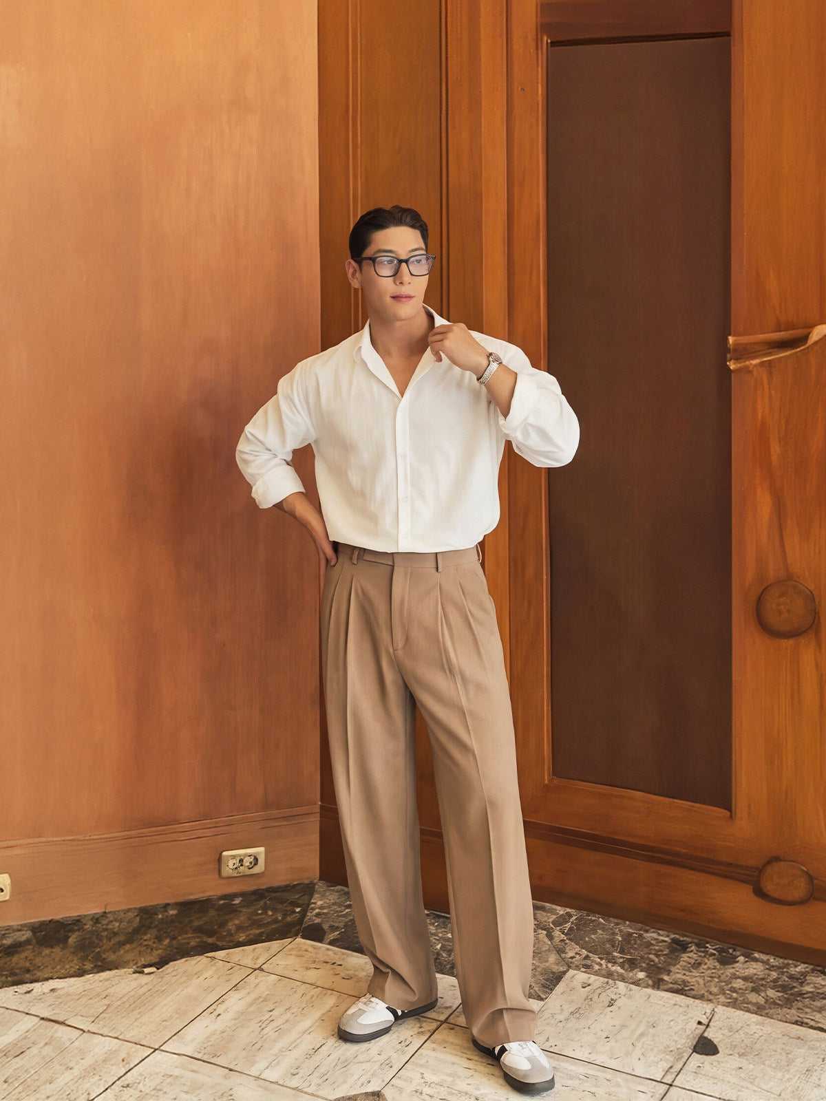 Men's Double Pleated Wide-Leg Trousers