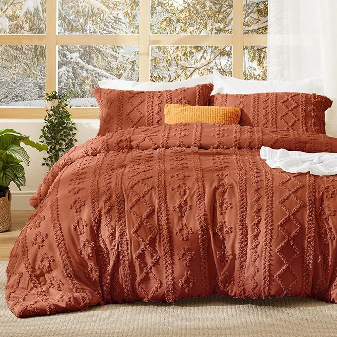 Tufted Brushed Cut-out Floral Bohemian Style Bedding Three-piece Set