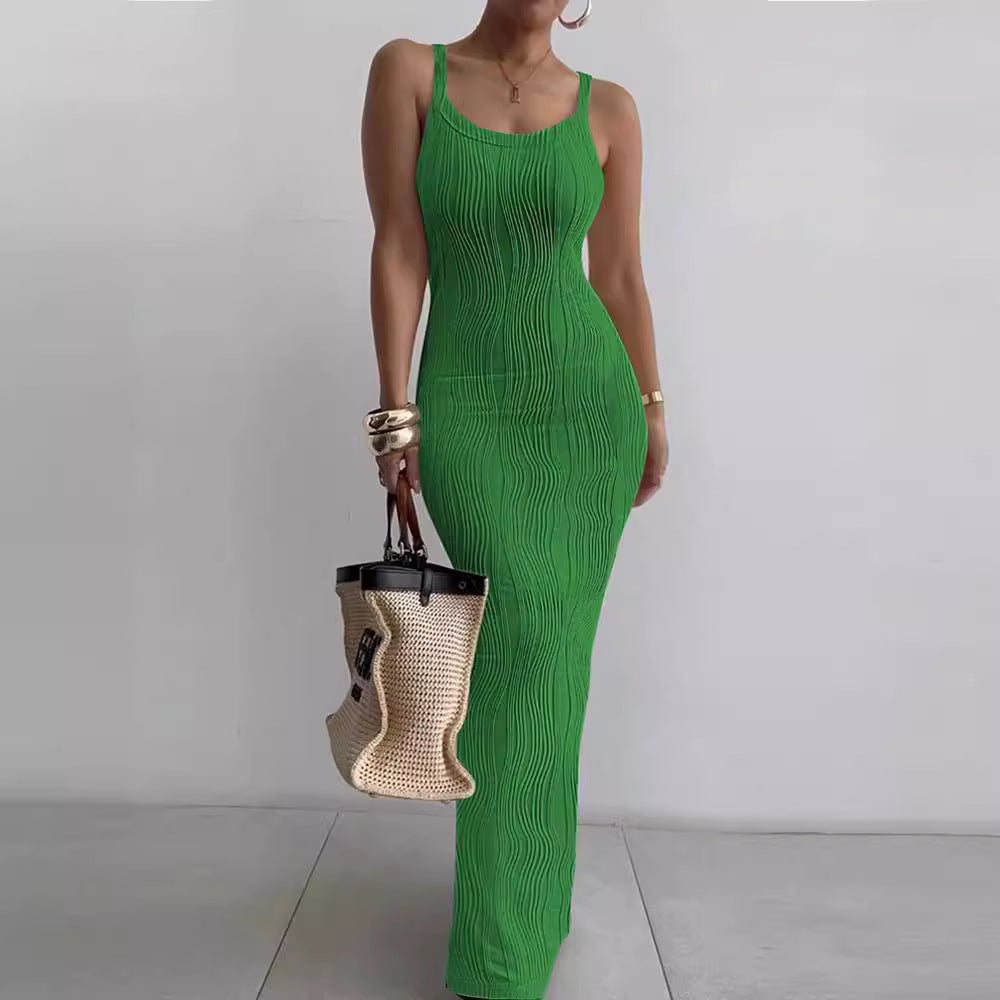 Sleeveless sheath dress