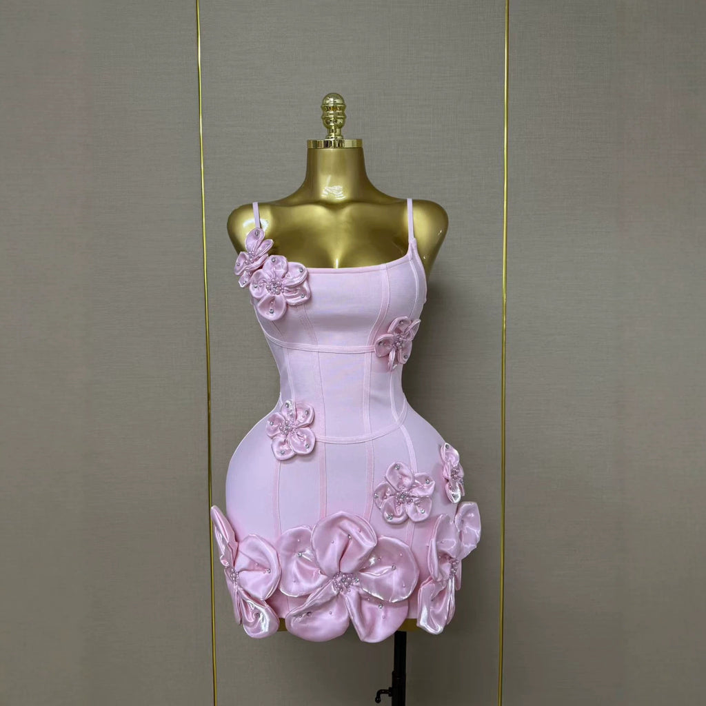 Women's strapless dress