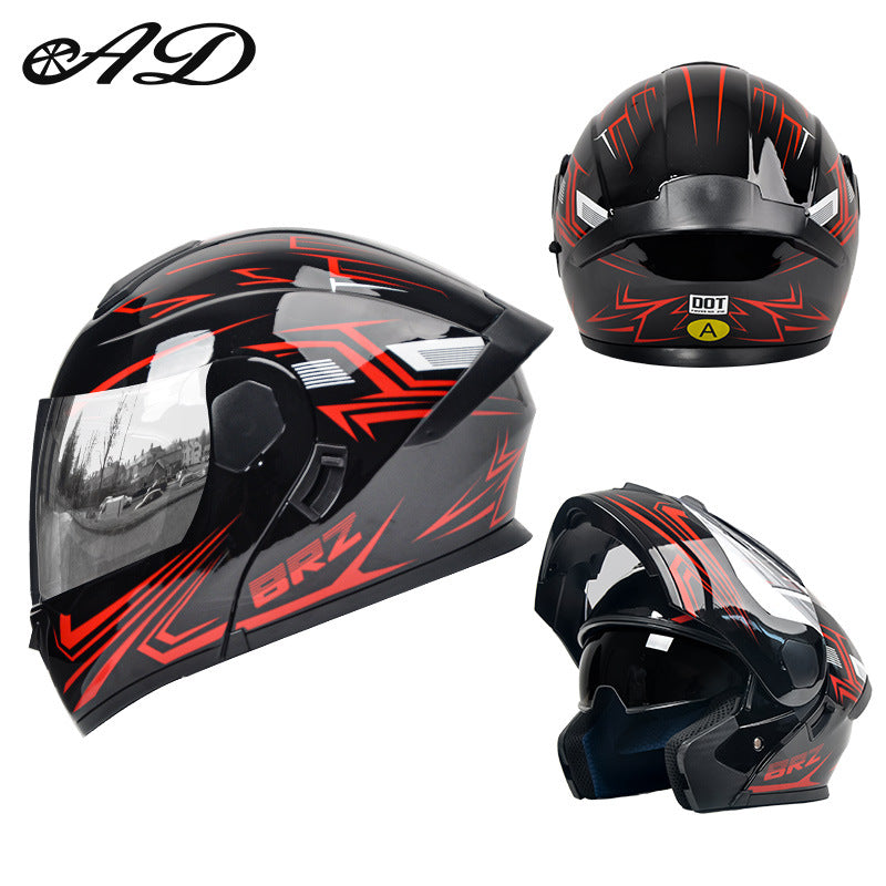 Motorcycle helmet with good ventilation in summer