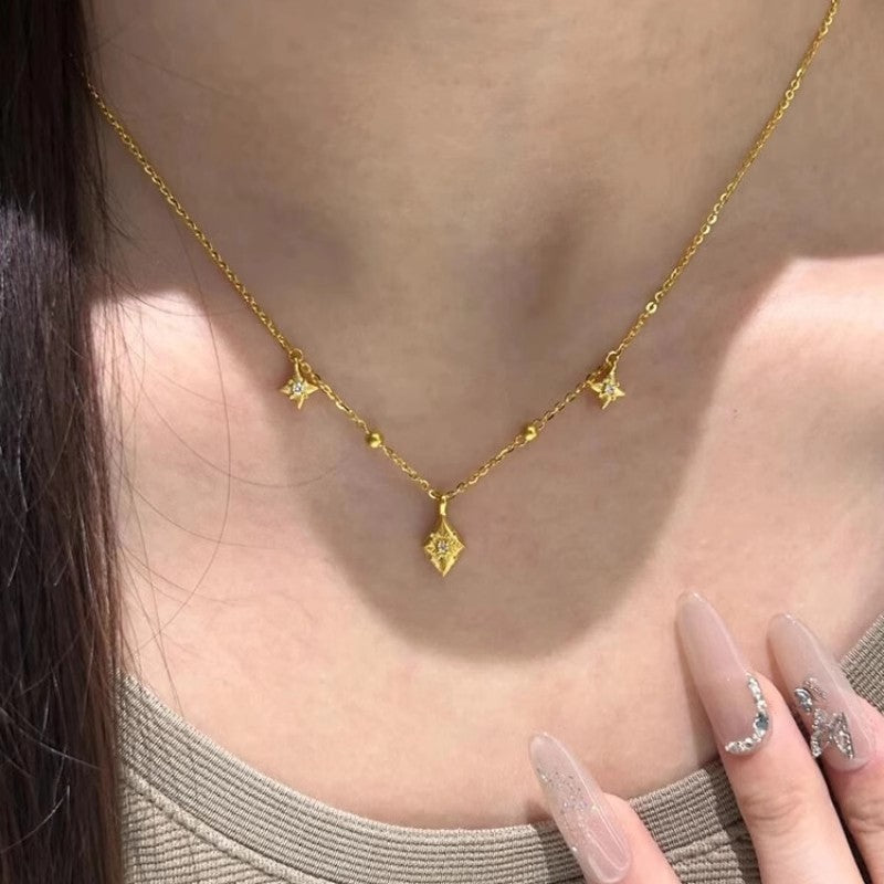 Hexagonal Awn Star Diamond Necklace