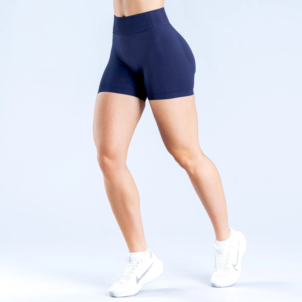 Seamless Knitted High Elastic Nylon Yoga Shorts with Waist Pleating and Hip Lift