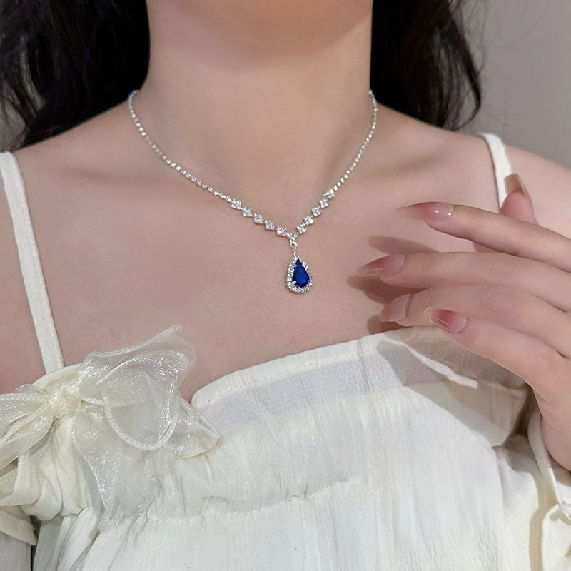 Zircon water-drop pendant with collar chain for the neck