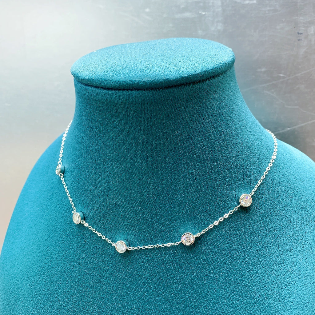 French Bubble Diamond Necklace for Women Elegant Round Pendant Light Luxury Clavicle Chain