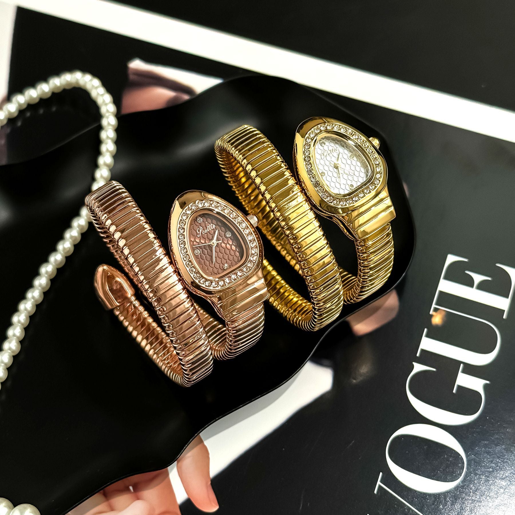 Snake Shape Fashion Quartz Watch