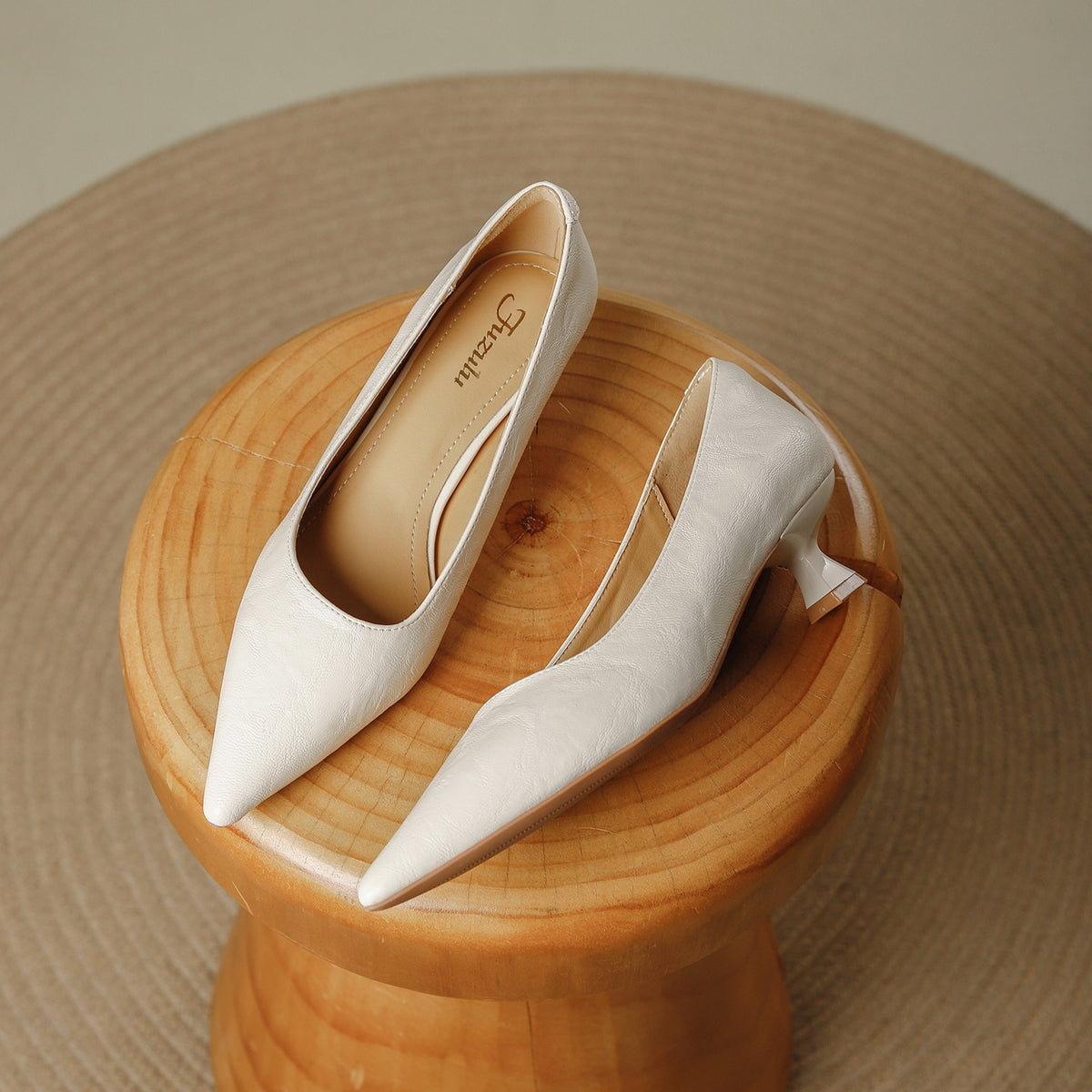 Retro Pointed Toe Pumps