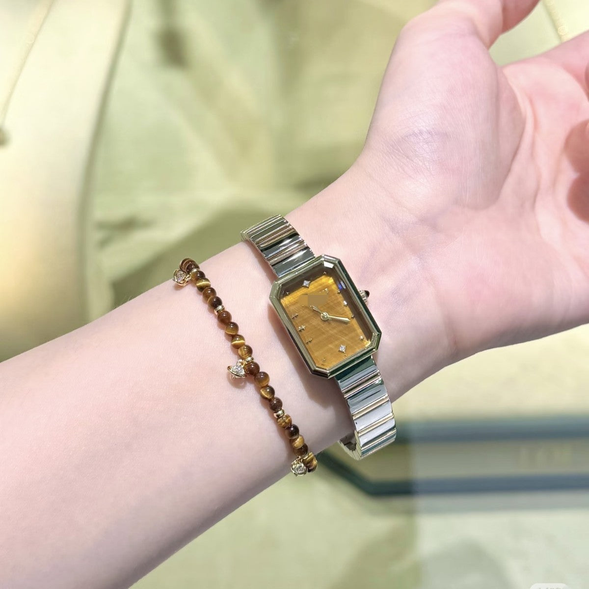 Retro Square Quartz Watch