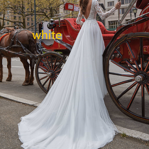 New lightweight wedding dress in white