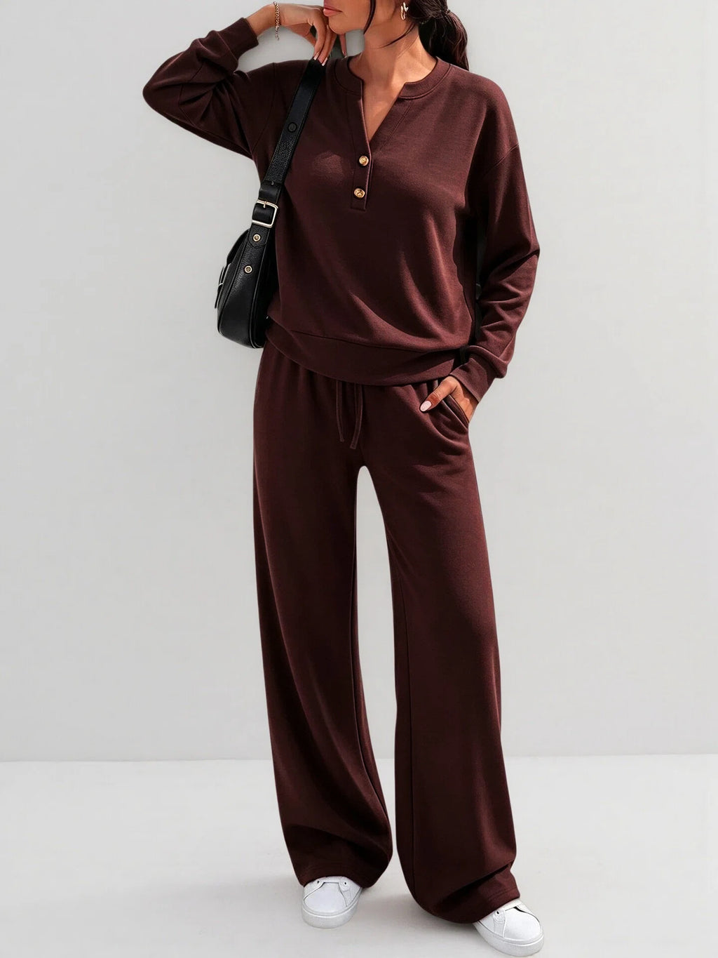 Loose-fitting long-sleeve top and wide-leg pants