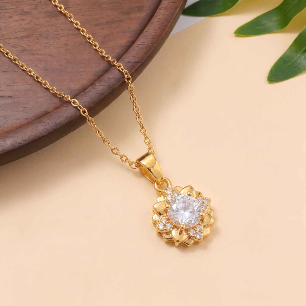 Zirconite collar chain