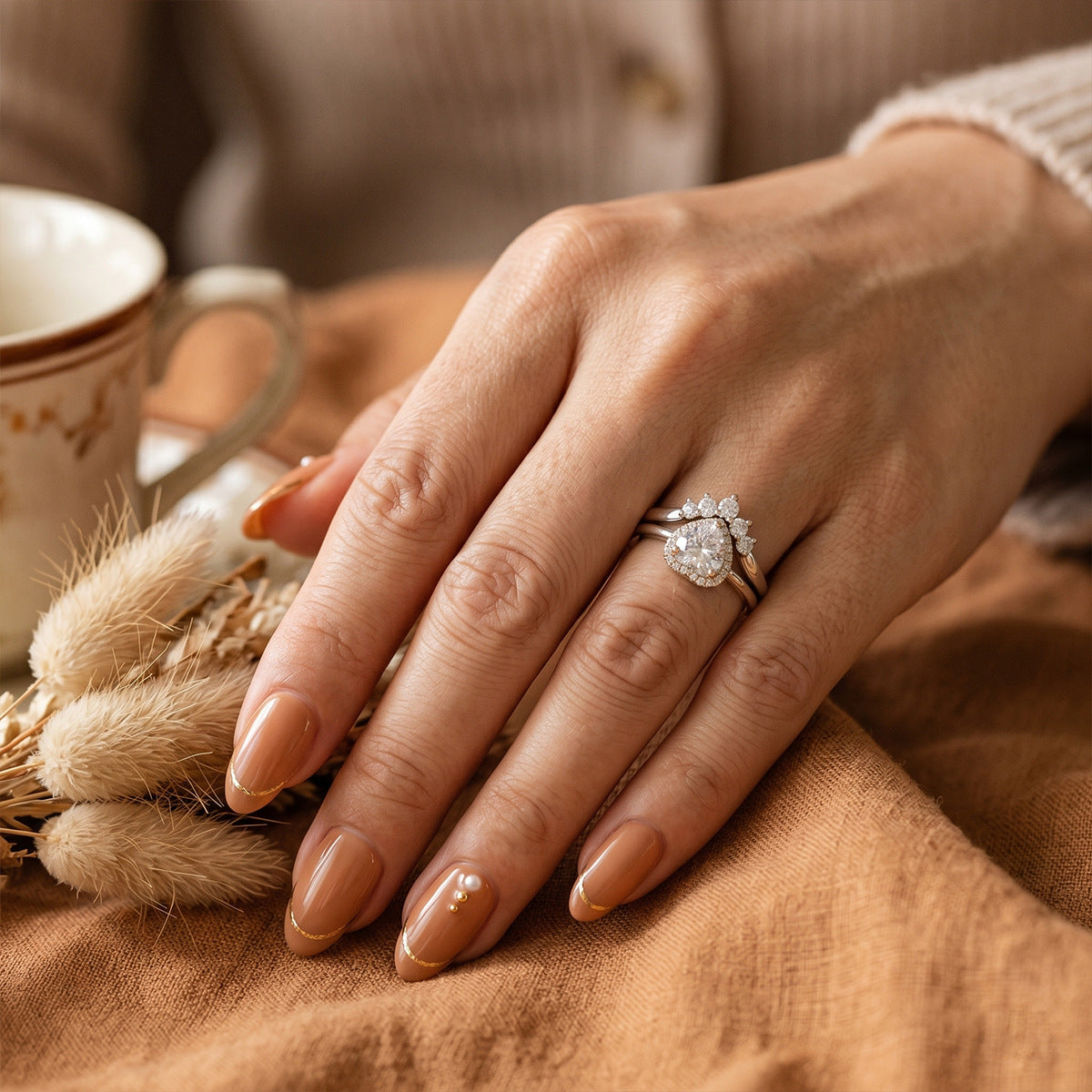 Women's heart-shaped zirconium ring