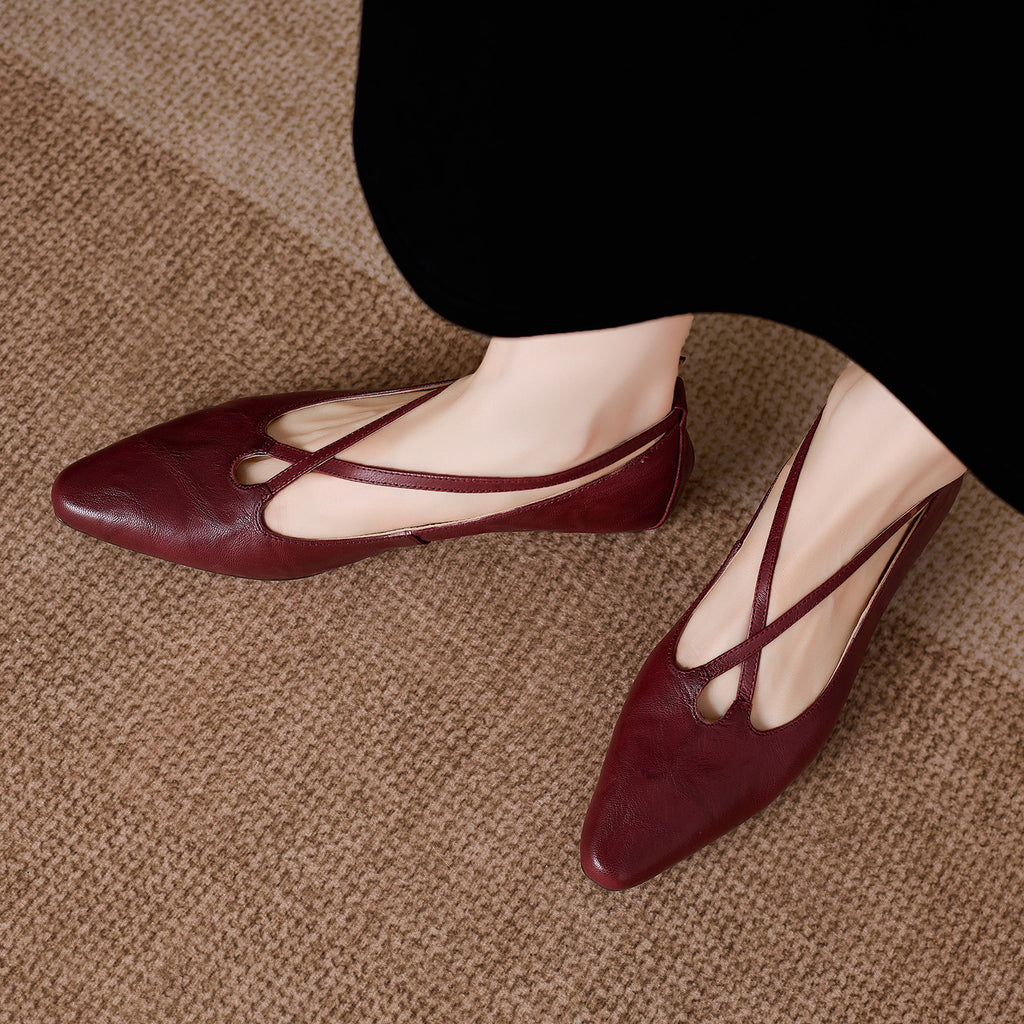 Kitten-heel peep-toe pumps with a crossover strap