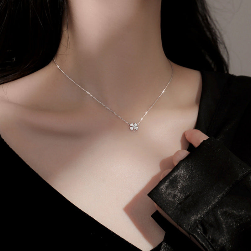 Adjustable Clover Pendant Necklace