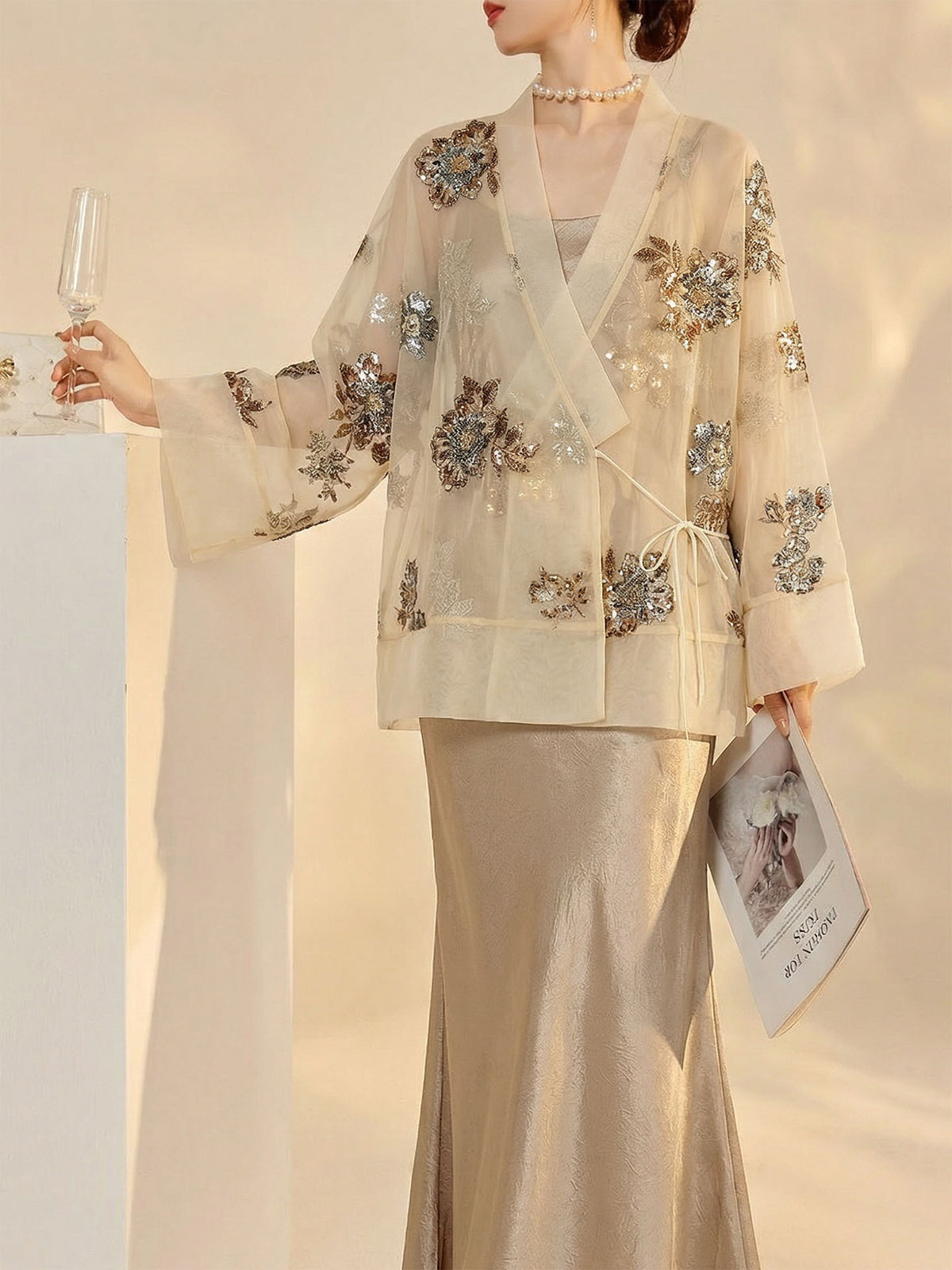 New Chinese-Style Elegant Mulberry Silk Two-Piece Set with Beaded Embroidery
