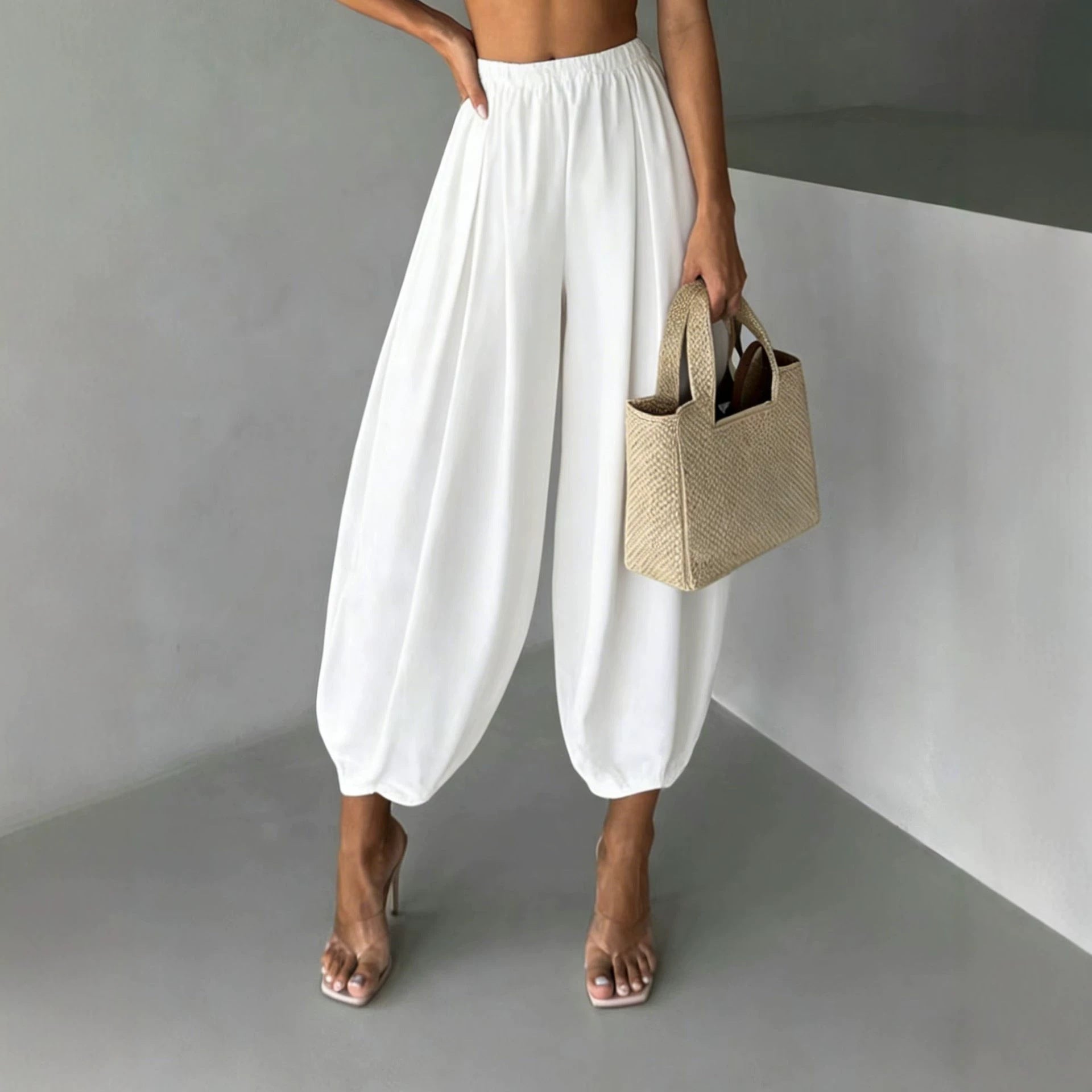 Loose-Fitting Harem-Style Air Pants