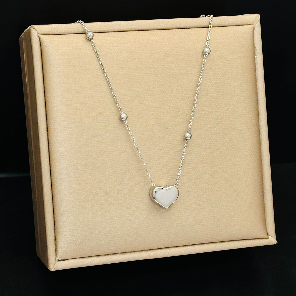 Minimalist Heart Titanium Steel Necklace 18K Gold Plated Clavicle Chain