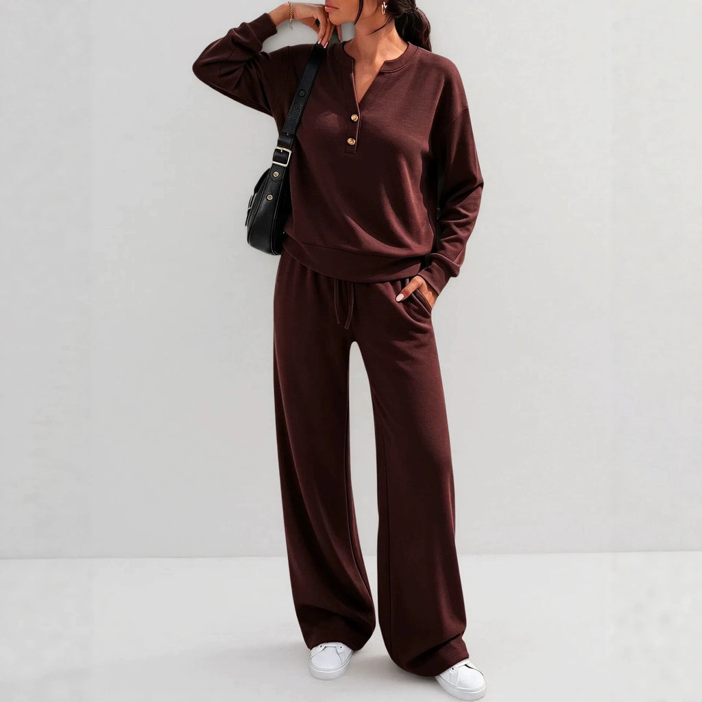 Loose-fitting long-sleeve top and wide-leg pants