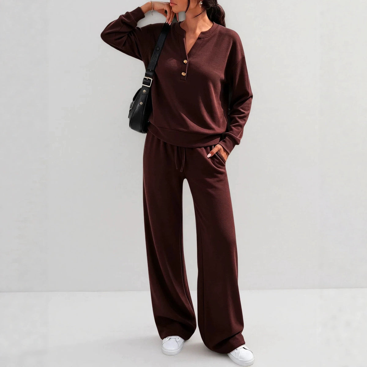 Loose-fitting long-sleeve top and wide-leg pants