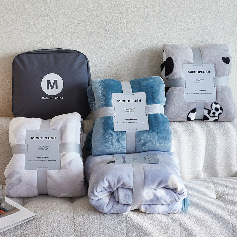 Solid-color flannel blanket