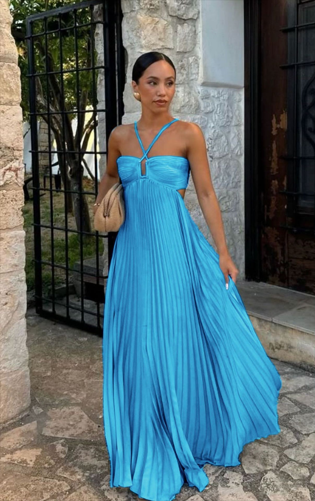 Sleeveless Pleated Halter Neck Dress