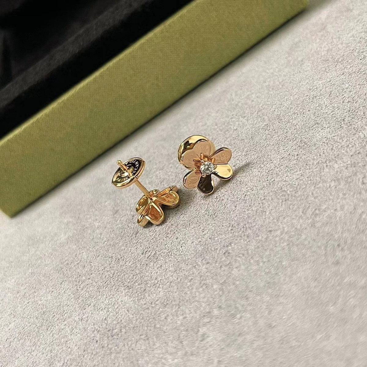 Rose Gold Diamond Clover Necklace