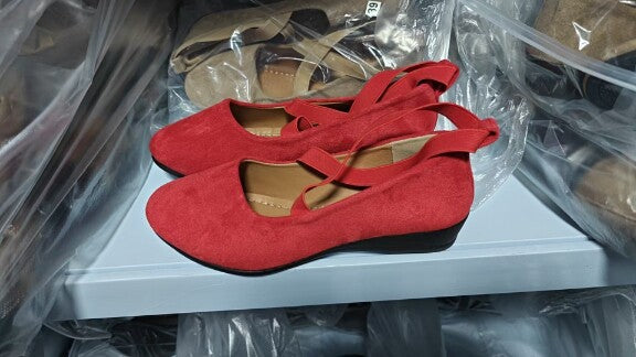Flat casual low-heeled sandals