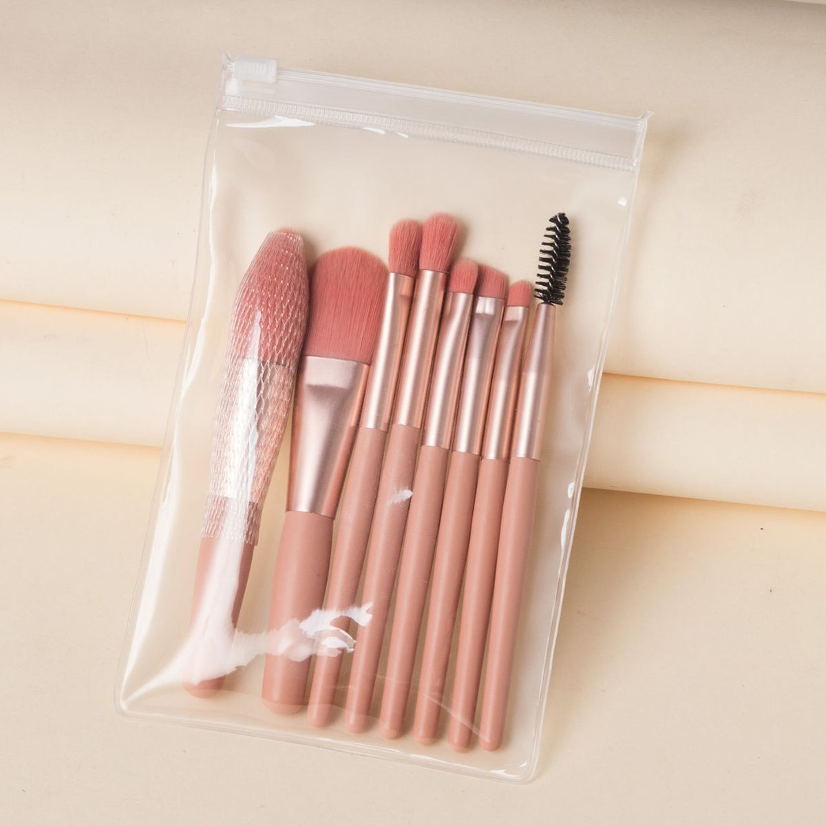Blush powder brush