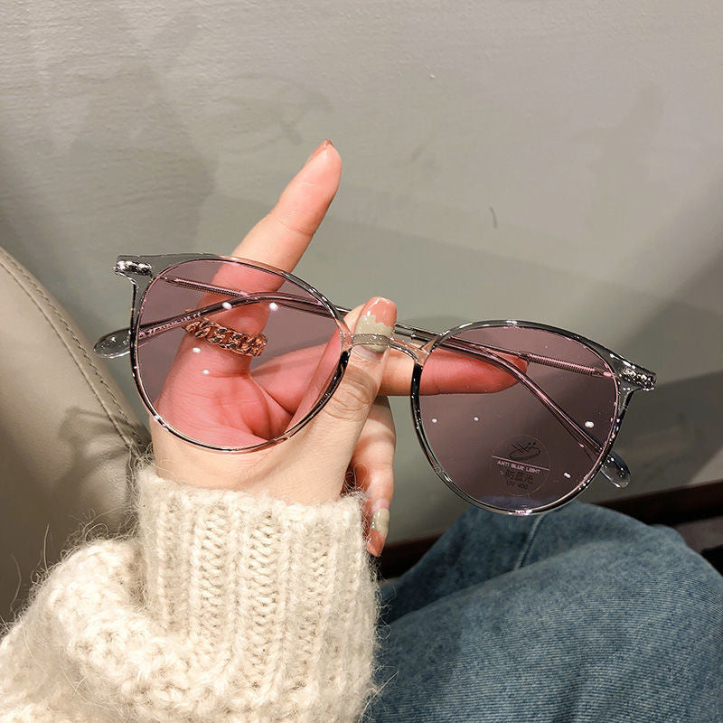 Photochromic Prescription Glasses with Oval Frame