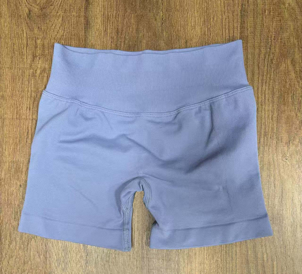 Seamless Knitted High Elastic Nylon Yoga Shorts with Waist Pleating and Hip Lift