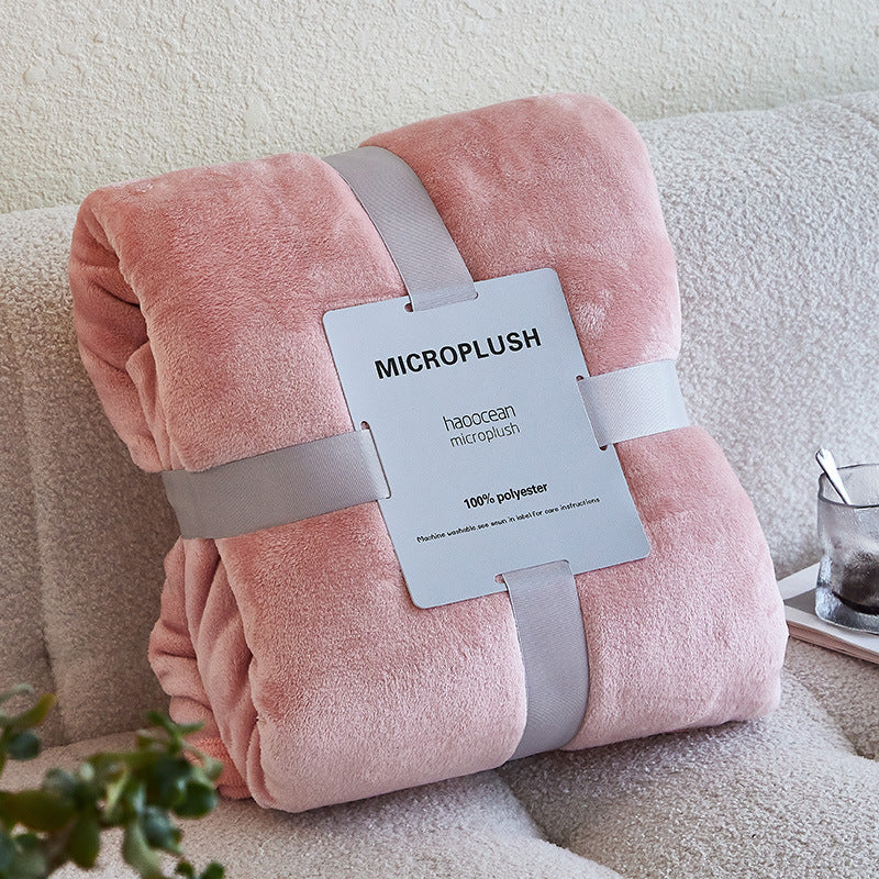 Solid-color flannel blanket