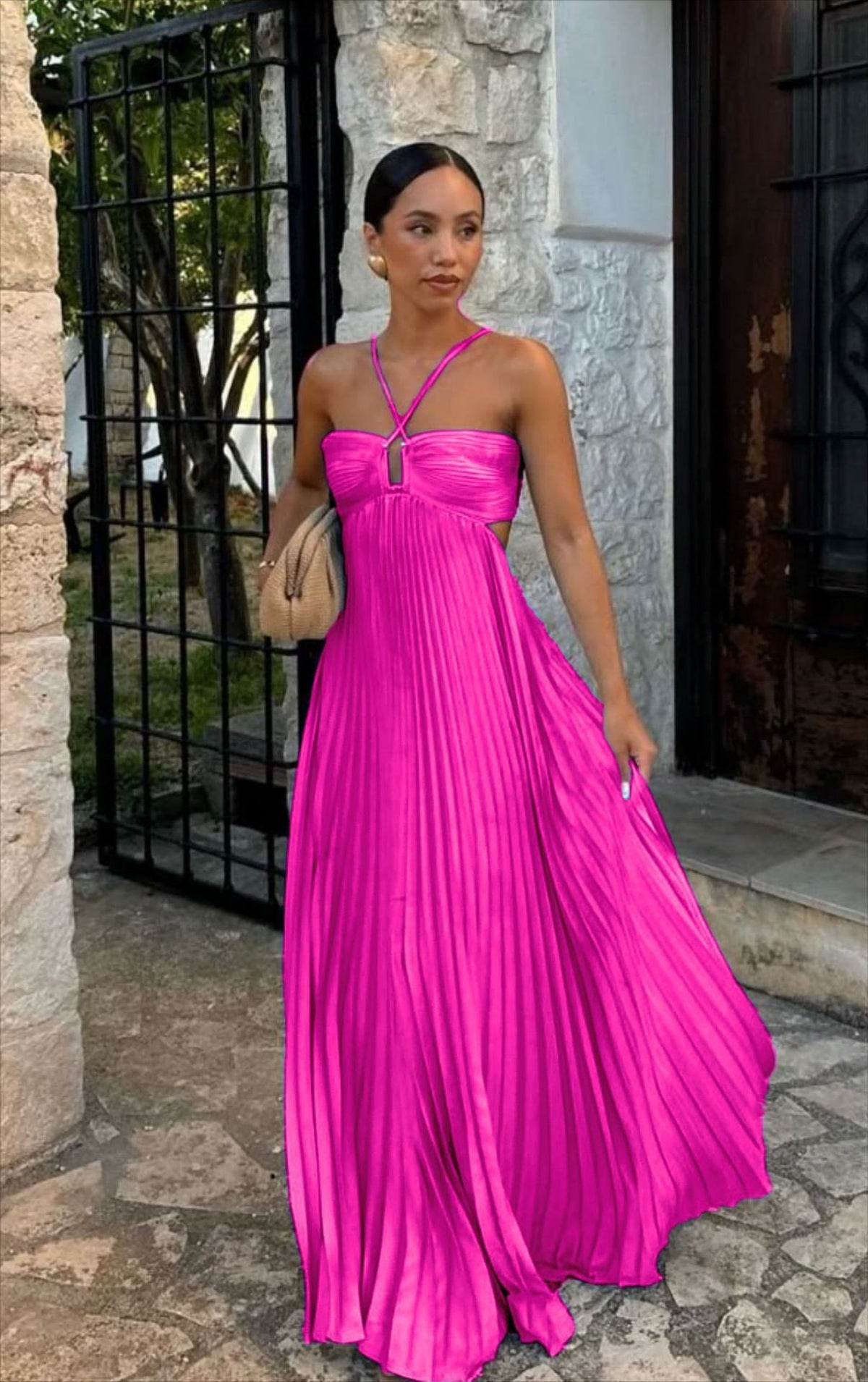 Sleeveless Pleated Halter Neck Dress