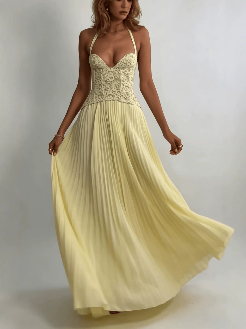 Women's Sleeveless Backless Halterneck Pleated Long Dress