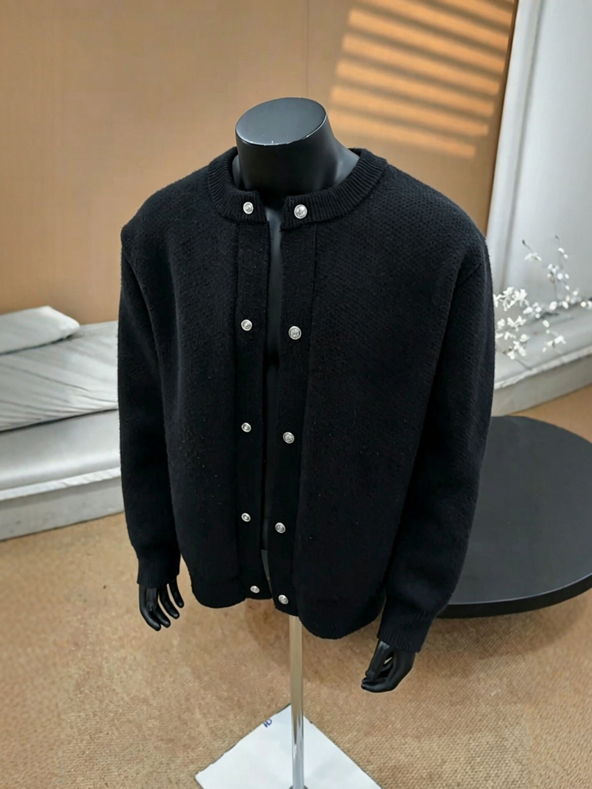 Men's thick unbuttoned knitted cardigan
