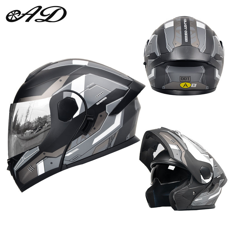 Motorcycle helmet with good ventilation in summer