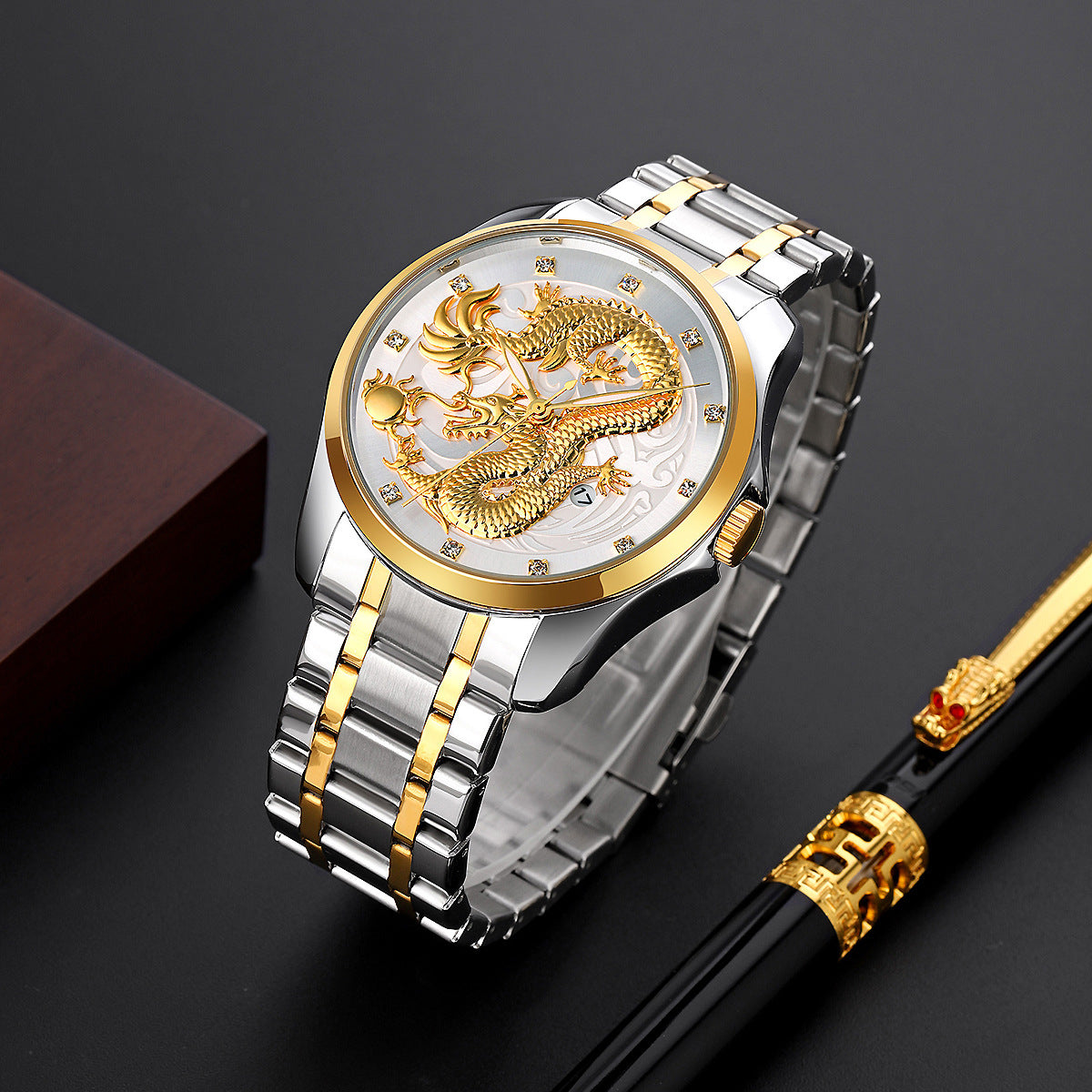 Mens Dragon Embossed Quartz Calendar Watch