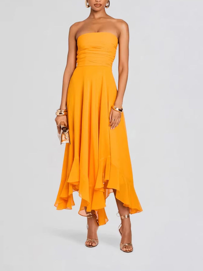 Lady's sleeveless pleated high-waist dress