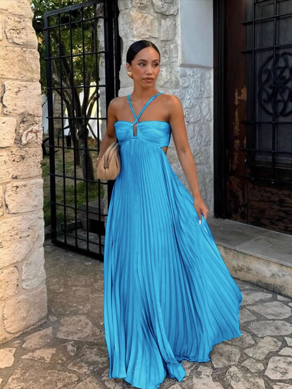 Sleeveless Pleated Halter Neck Dress