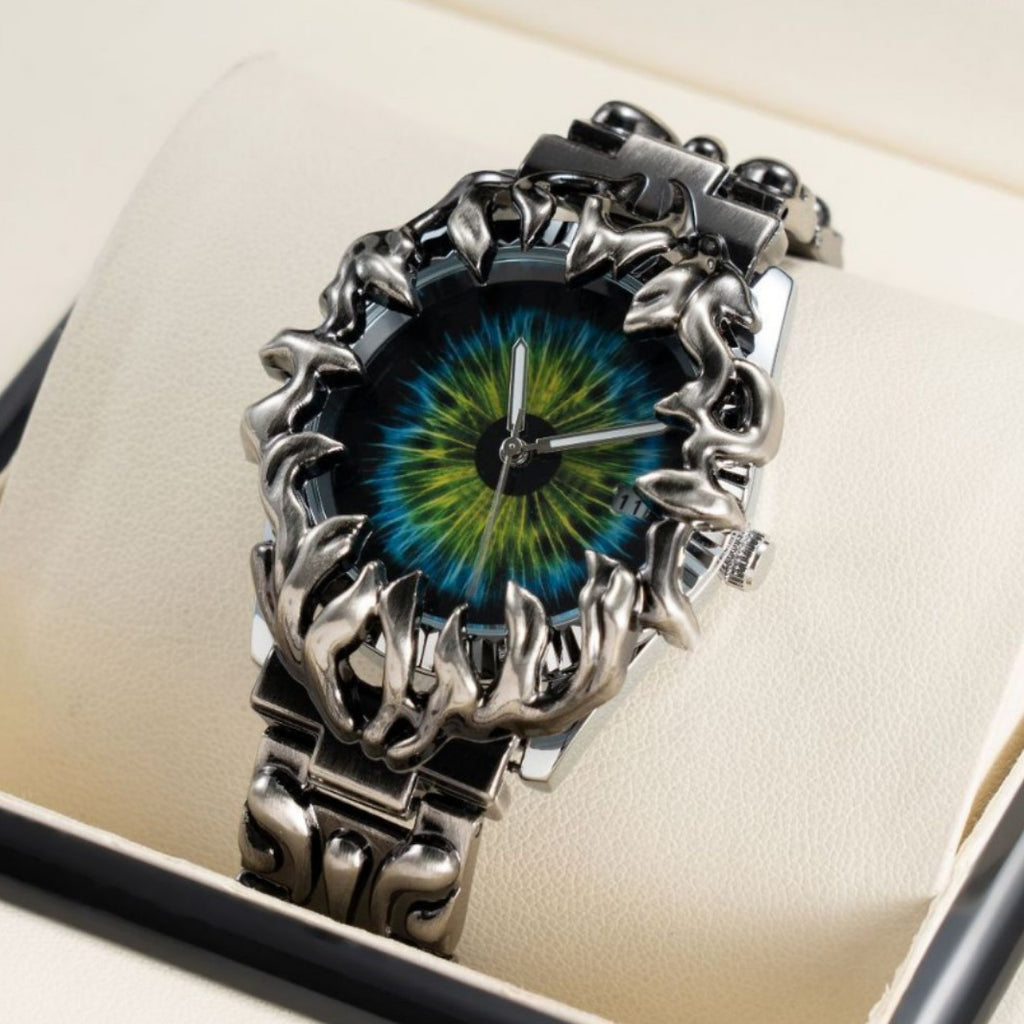 Retro Claw Design Quartz Watch