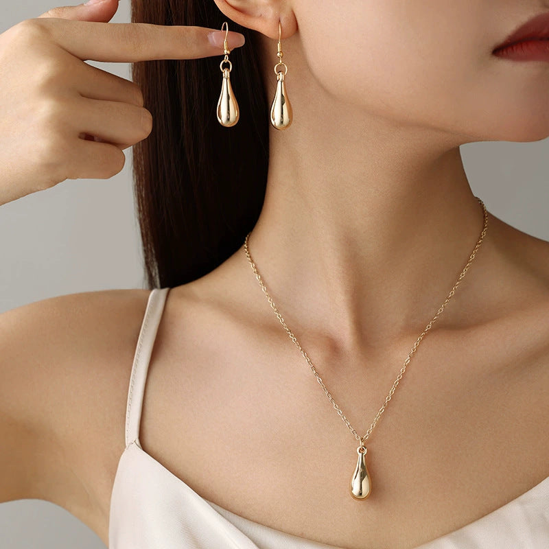 Water Drop Necklace and Earrings