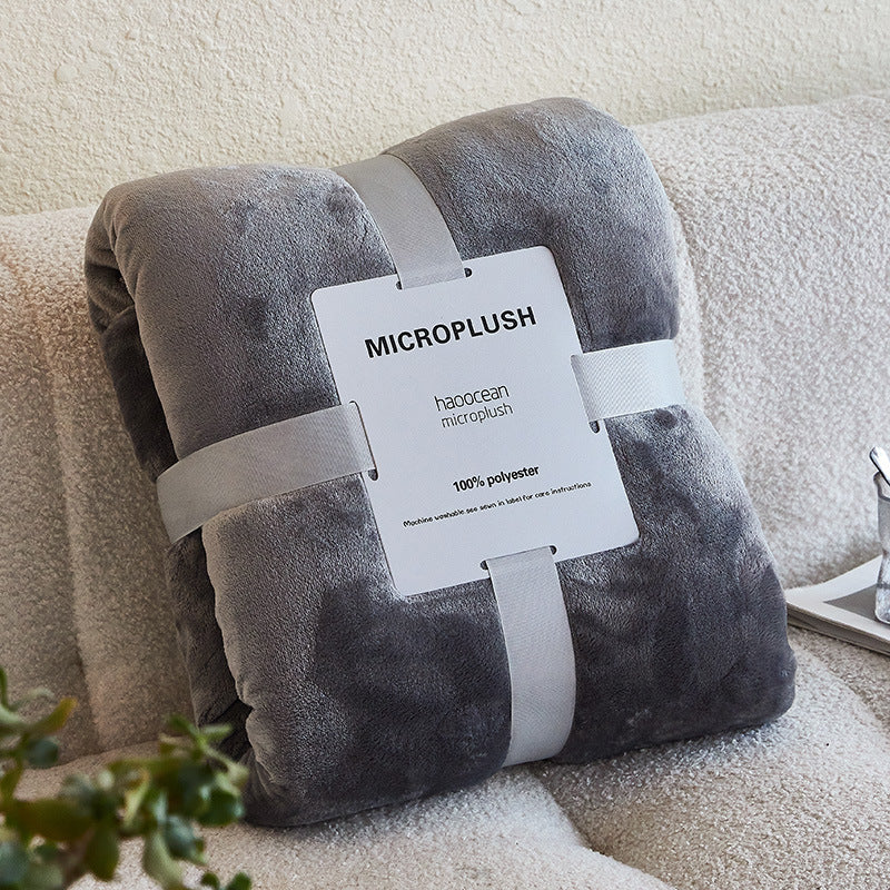 Solid-color flannel blanket